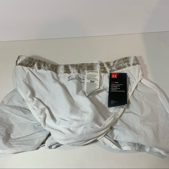 Under Armour Metallic Heat Gear Shorts - Picture 5 of 6